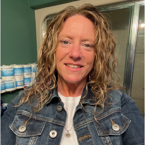 Meet your Posher, Dollie - Picture 2 of 2